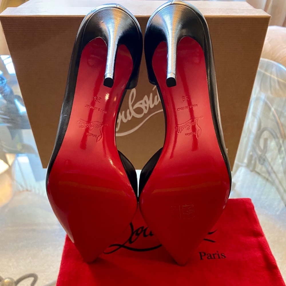 NWT Christian Louboutin Iriza 100 Black Pumps 39